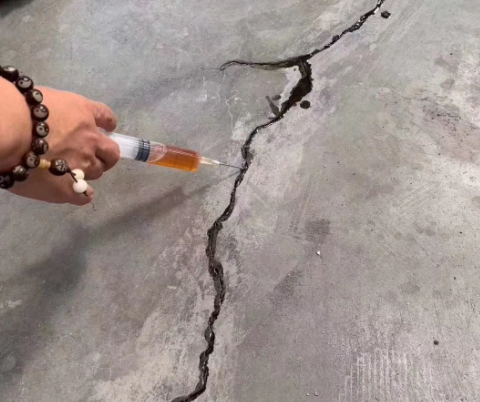 明山混凝土裂缝修补技术详解​